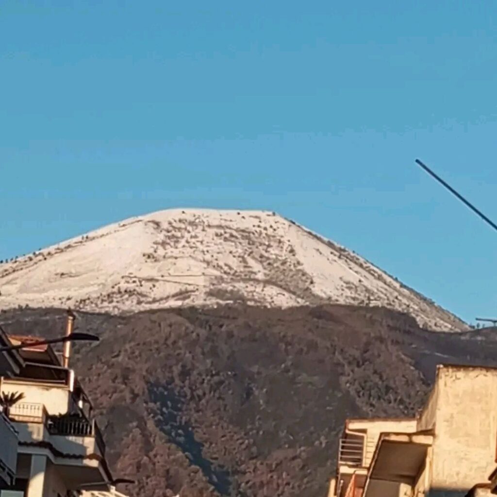 neve vesuvio oggi