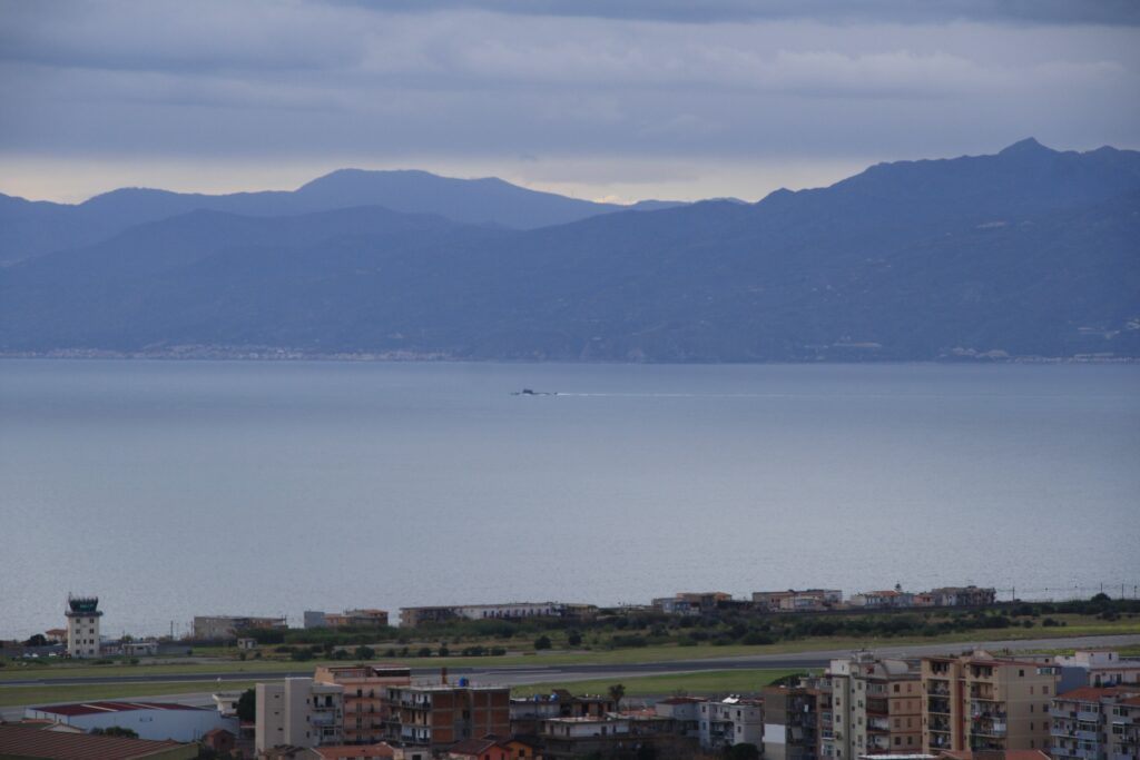 sottomarino stretto di messina 26 gennaio 2026