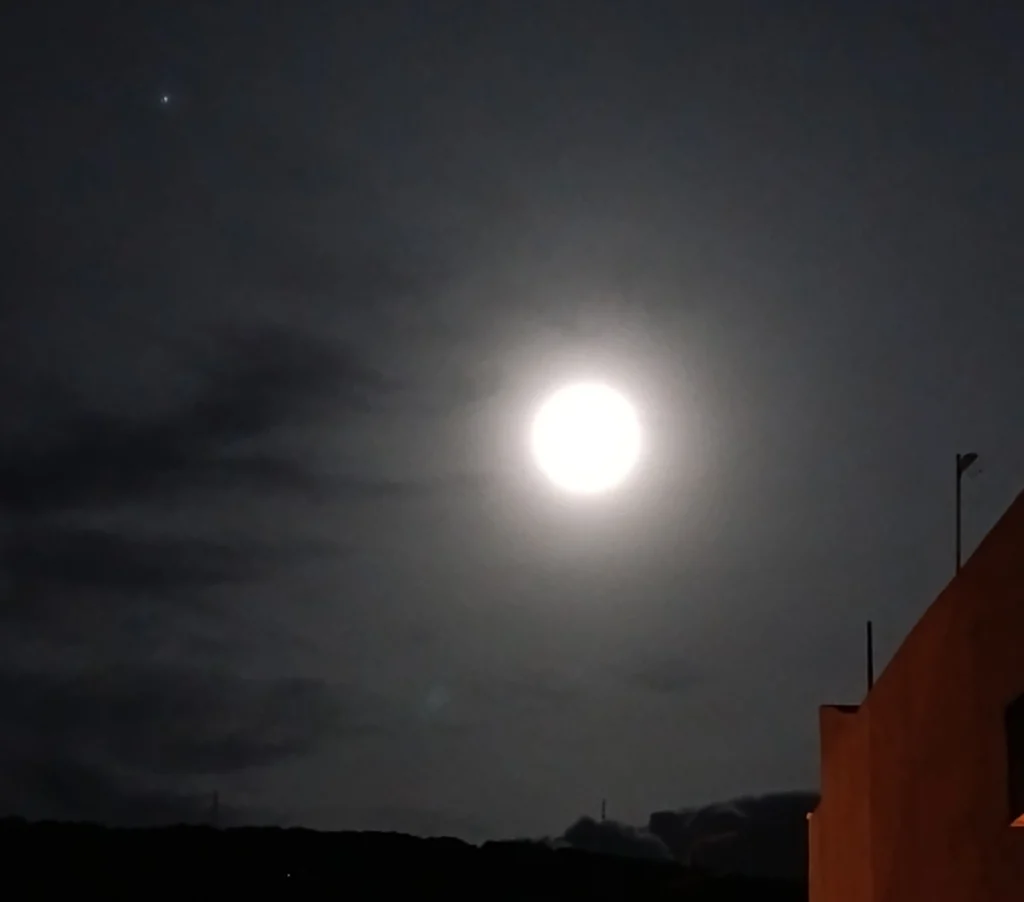 superluna lupo zafferana etnea