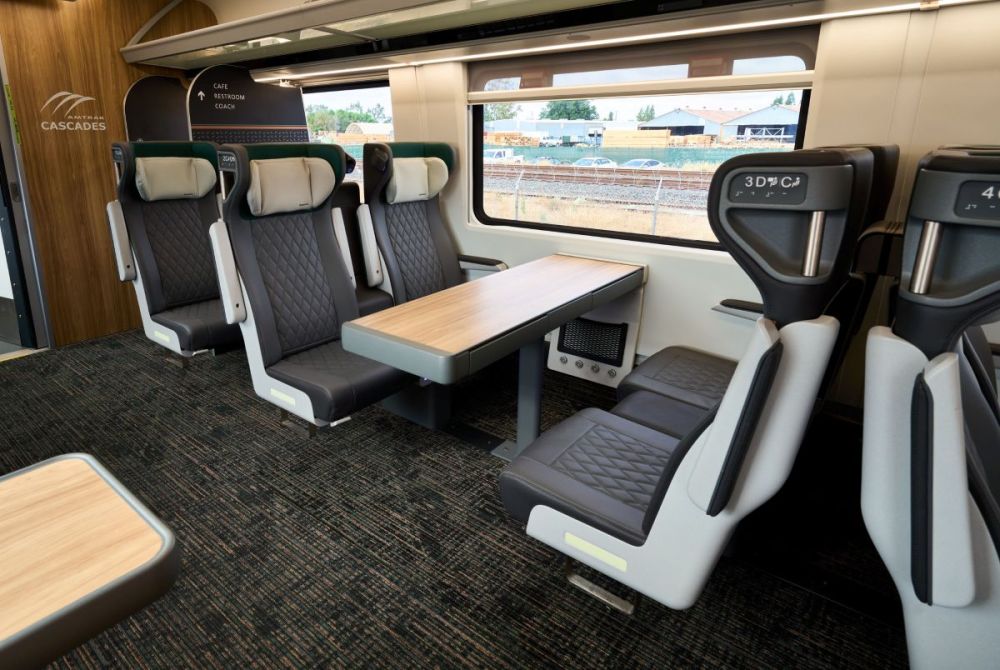 Amtrak Airo