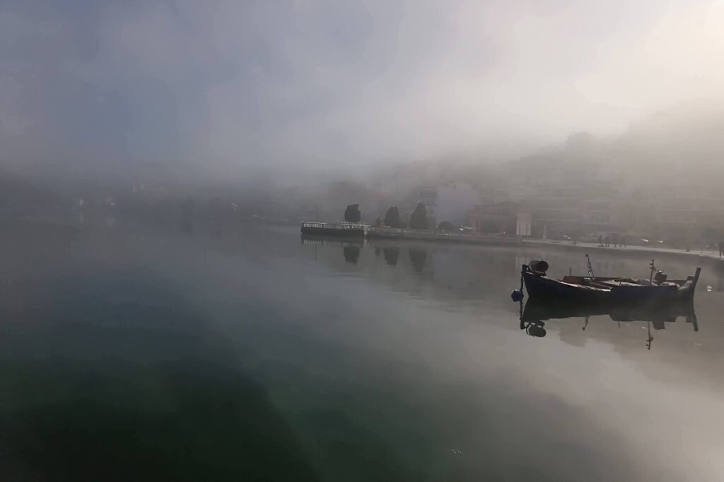 Nebbia Grecia
