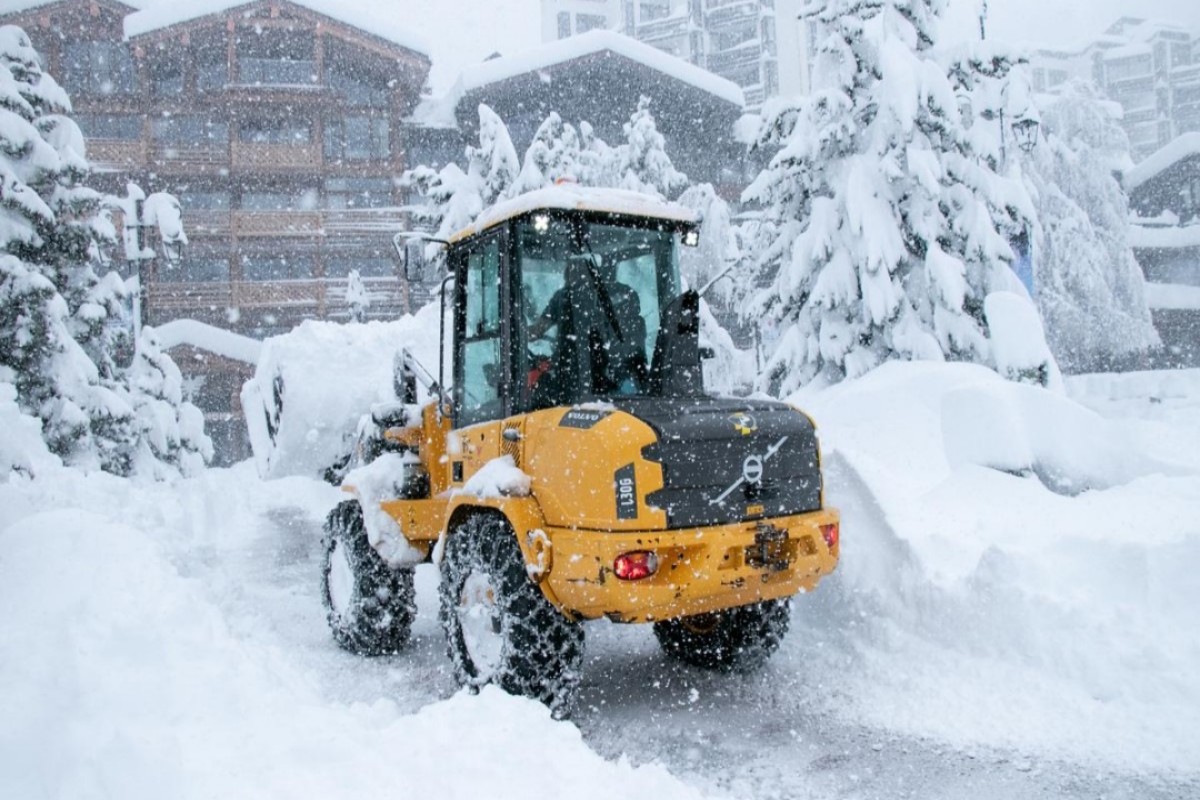 Maltempo Francia, Tignes sepolta dalla neve in poche ore: scenario ...