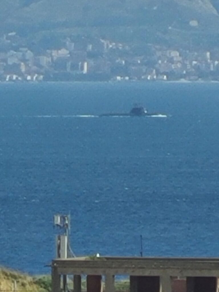 Sottomarino Stretto Messina