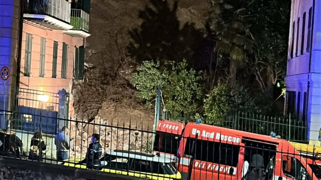 crollo muraglione genova