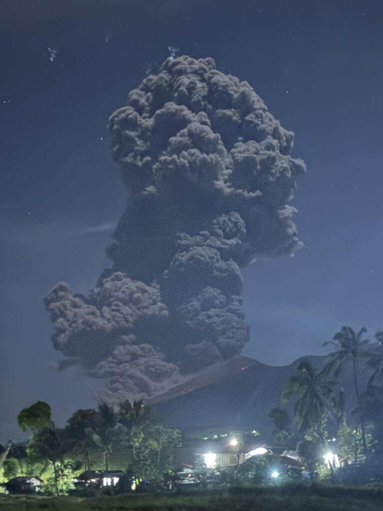 eruzione vulcano Kanlaon filippine