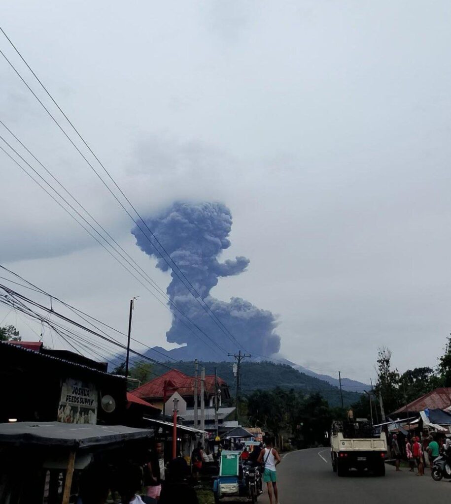 eruzione vulcano Kanlaon filippine