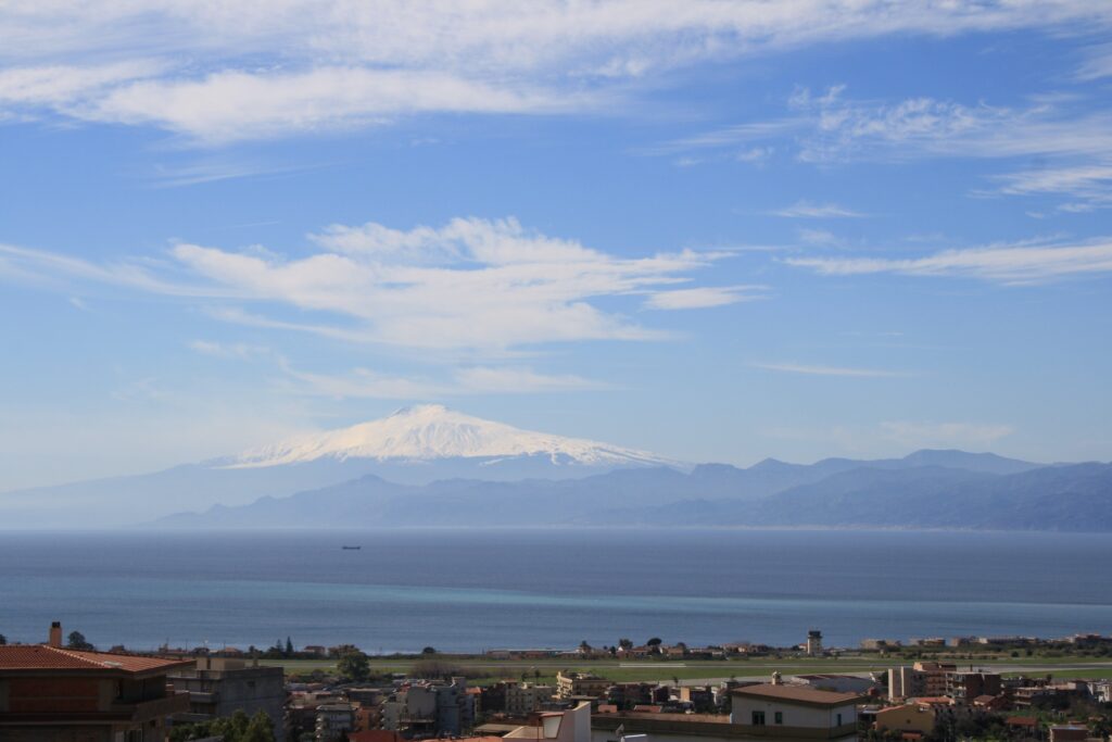 etna cirri reggio calabria stretto di messina 23 febbraio 2026