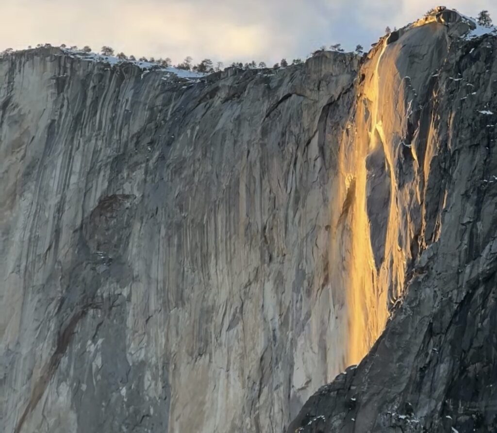 cascata fuoco yosemite firefall cairoli