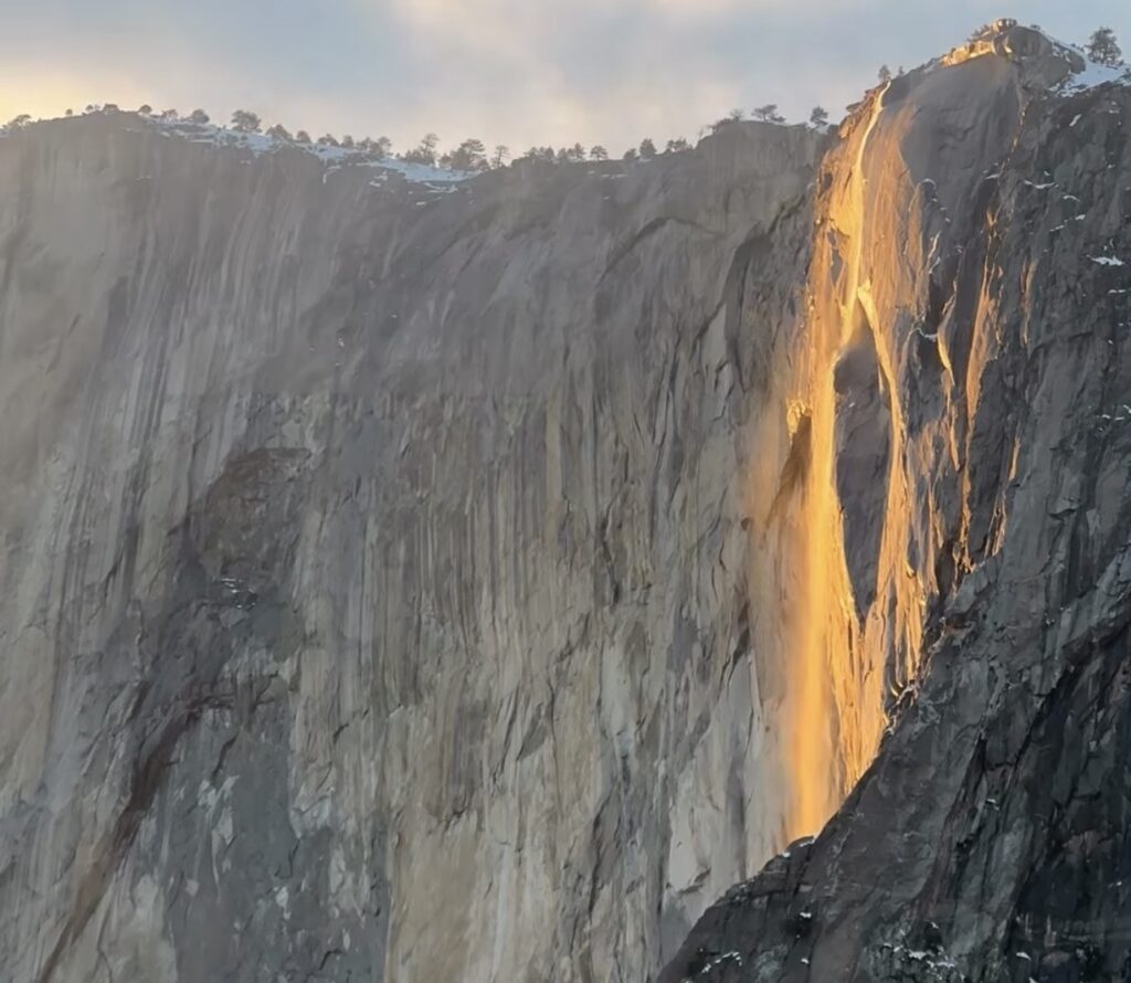 cascata fuoco yosemite firefall cairoli