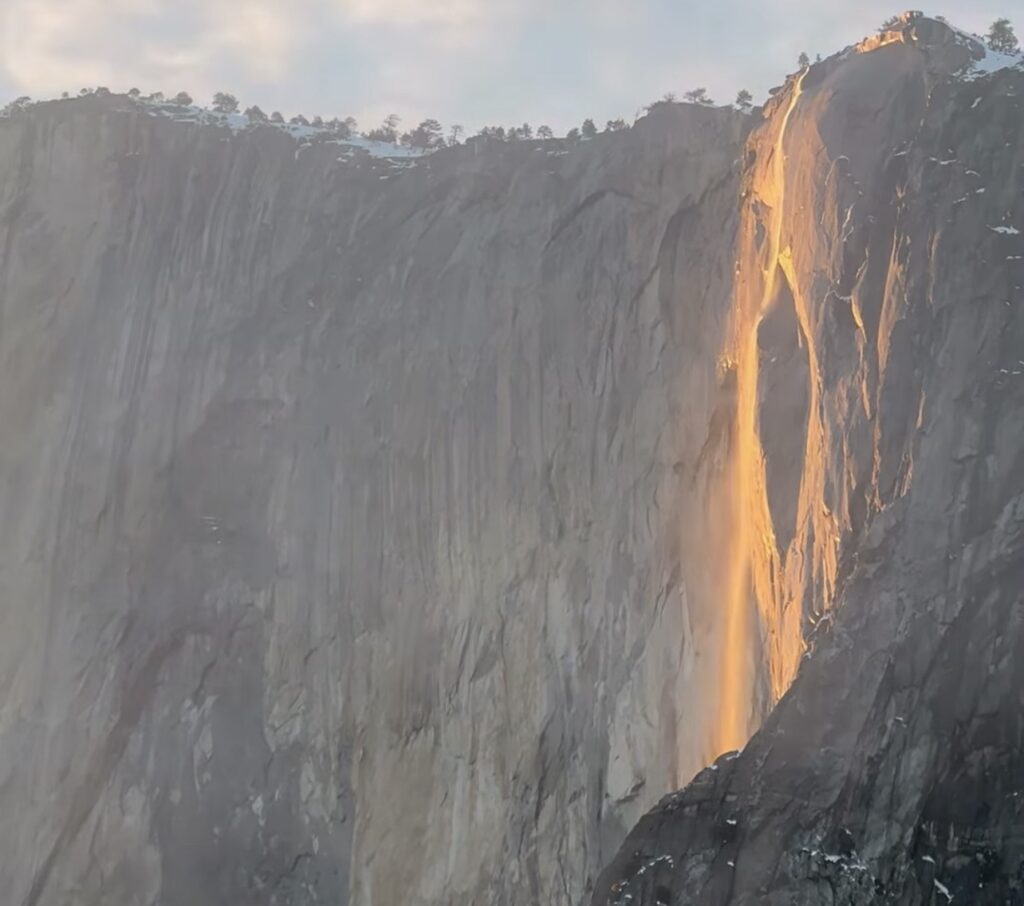 cascata fuoco yosemite firefall cairoli
