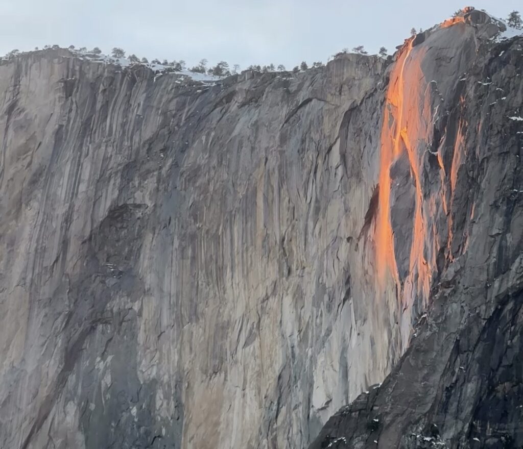 cascata fuoco yosemite firefall cairoli