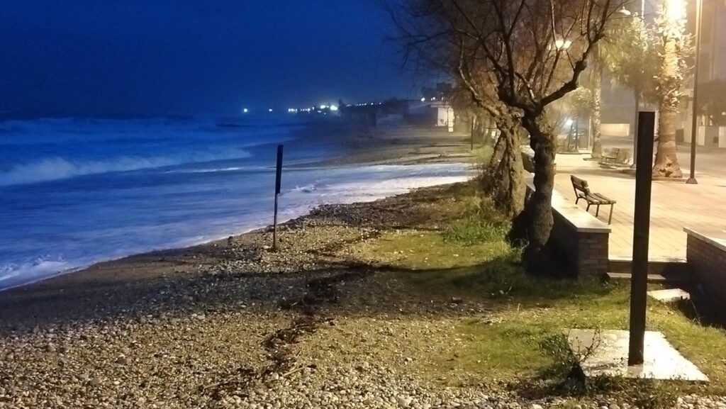 maltempo mareggiata fossacesia abruzzo
