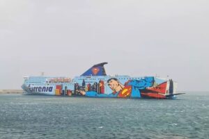 maltempo sardegna nave rompe ormeggi porto torres