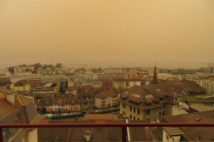 Cielo giallo-arancio Francia