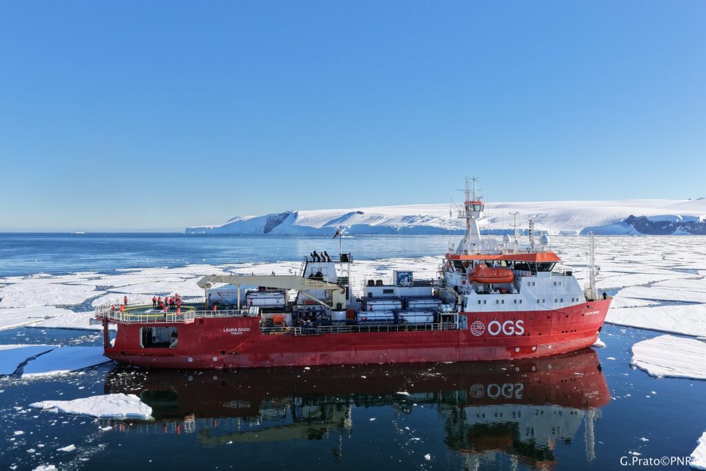 nave rompighiaccio laura bassi