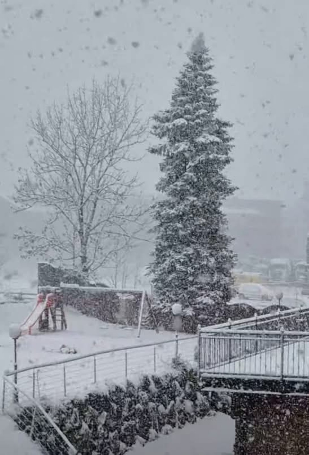 Maltempo Europa neve Svizzera 