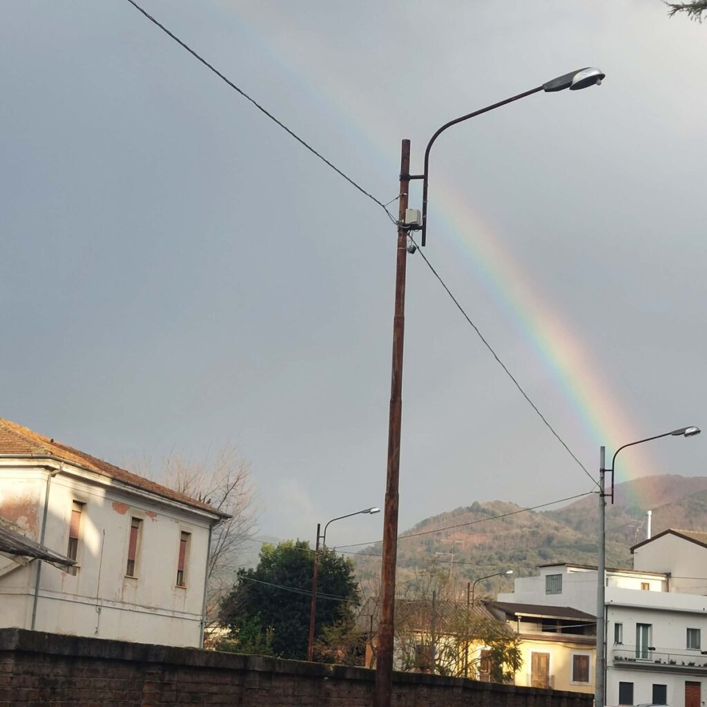 arcobaleno cinquefrondi