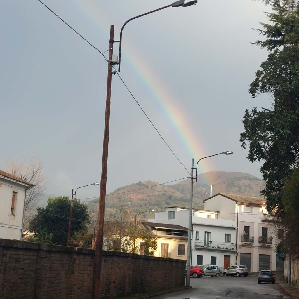 arcobaleno cinquefrondi