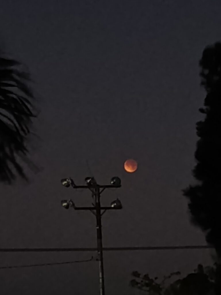 eclissi luna rossa