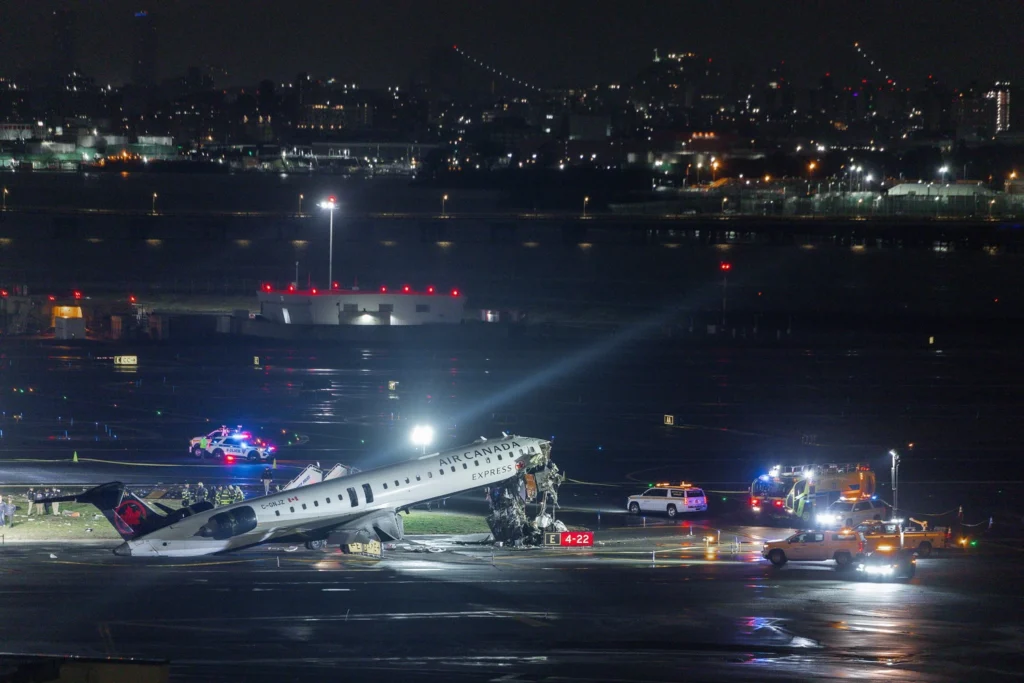 incidente aereo laguardia new york