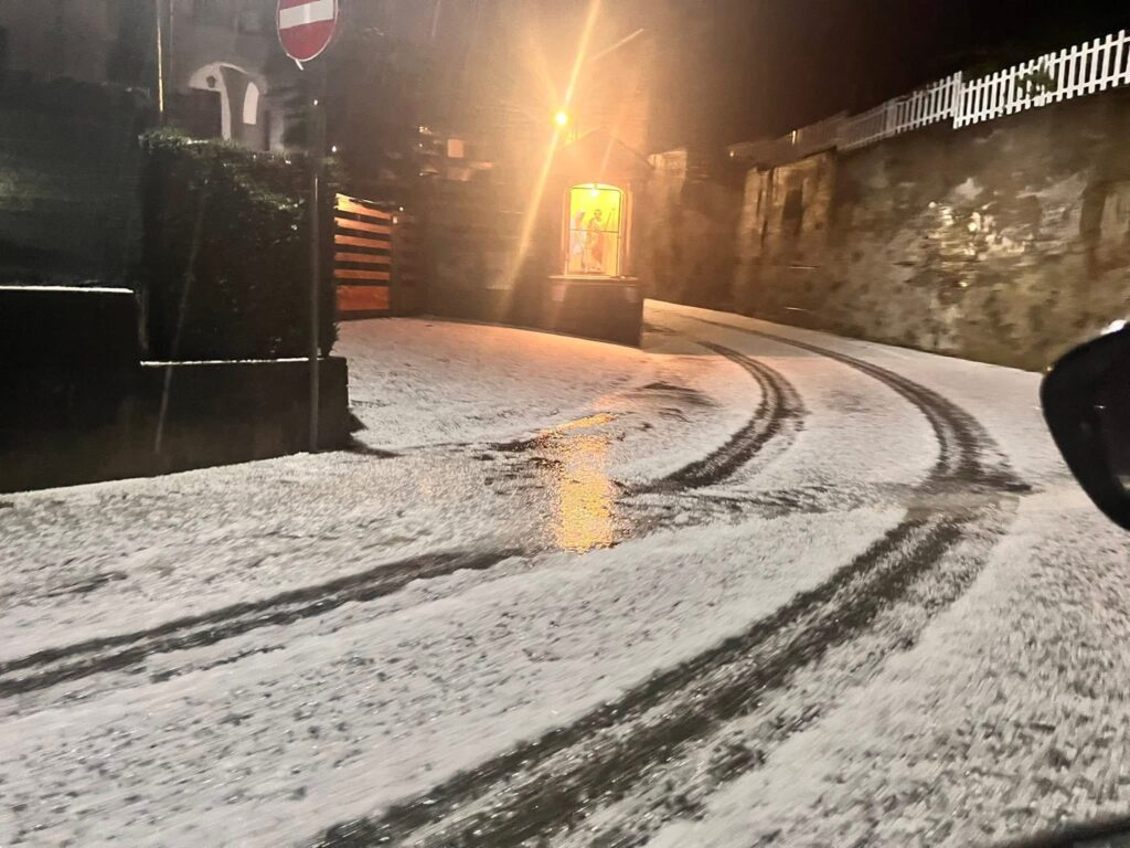 maltempo grandine Mezzomerico piemonte