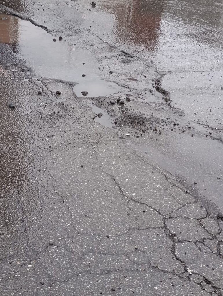 maltempo sicilia asfalto