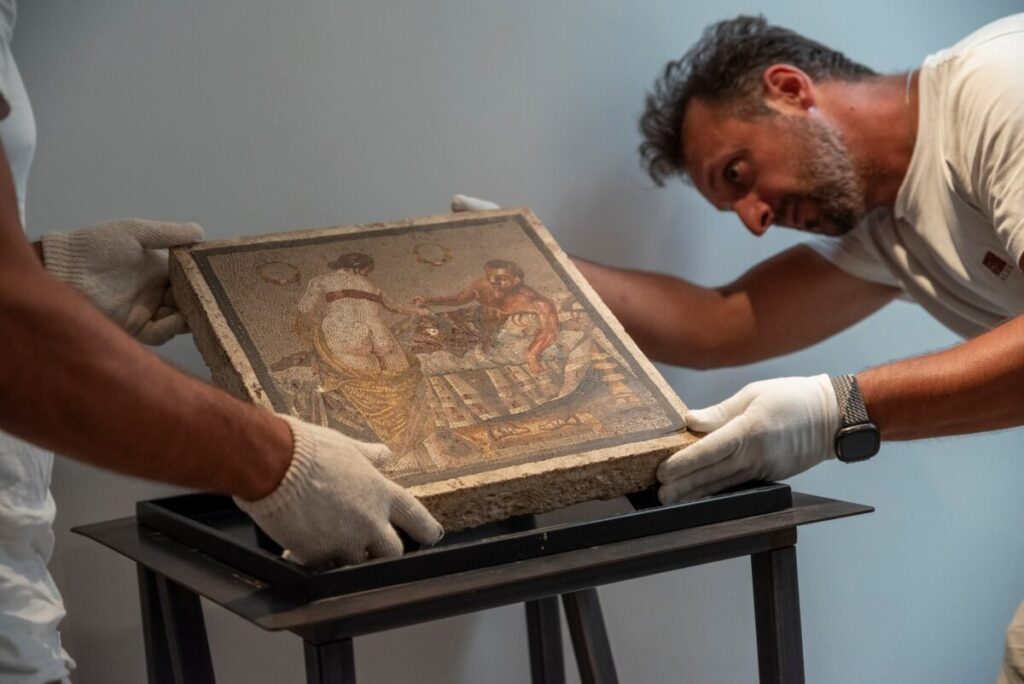 mosaico coppia amanti pompei