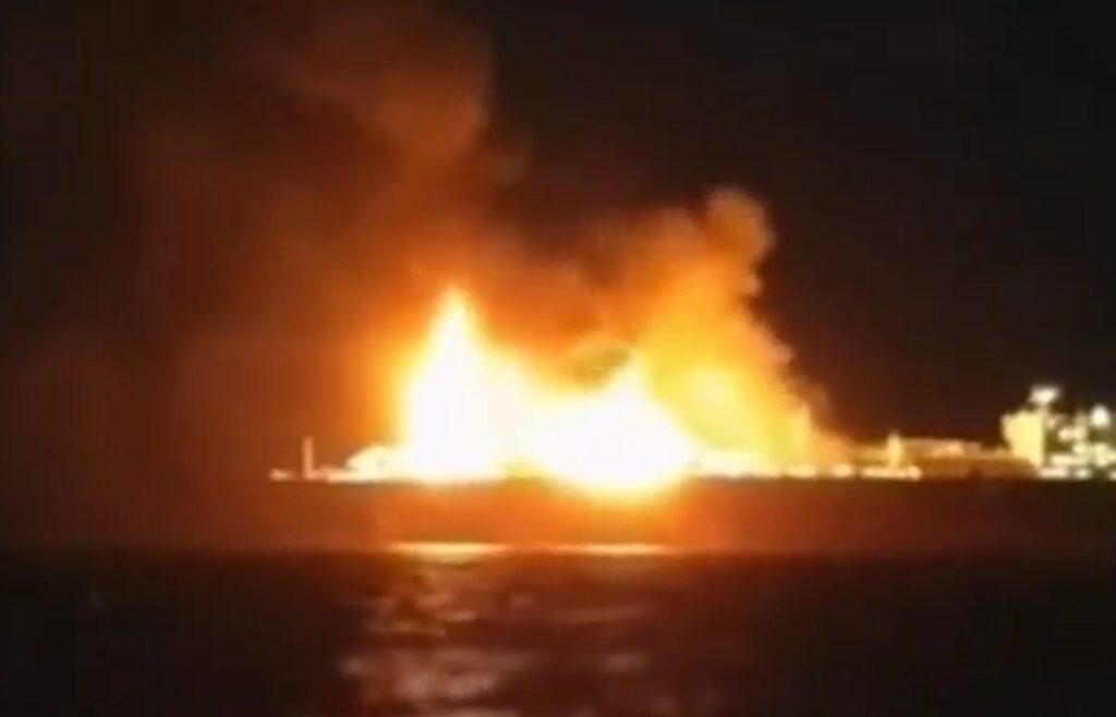 nave russa esplode malta sicilia