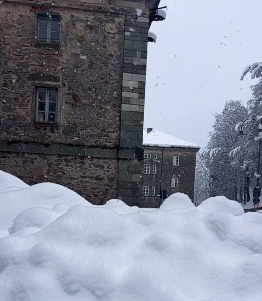 neve santuario oropa piemonte