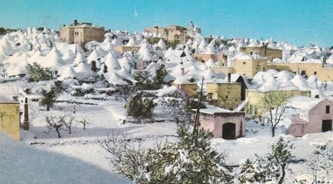 neve trulli alberobello marzo 1987