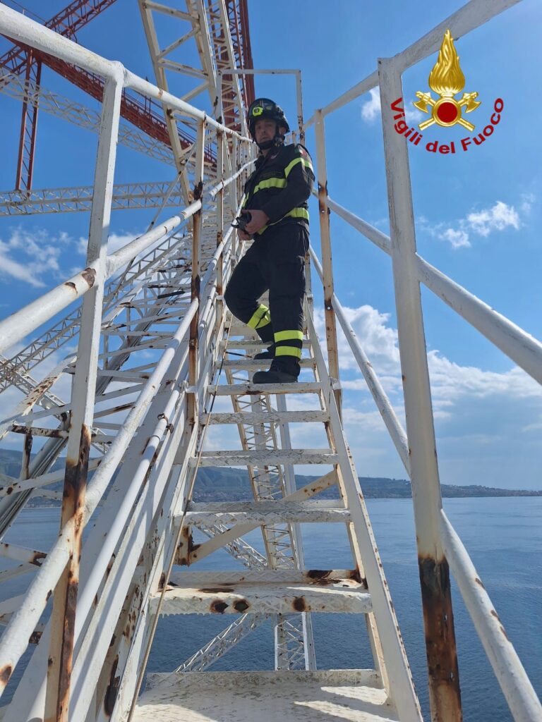 soccorso pilone stretto di messina