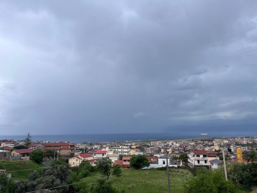temporale stretto di messina