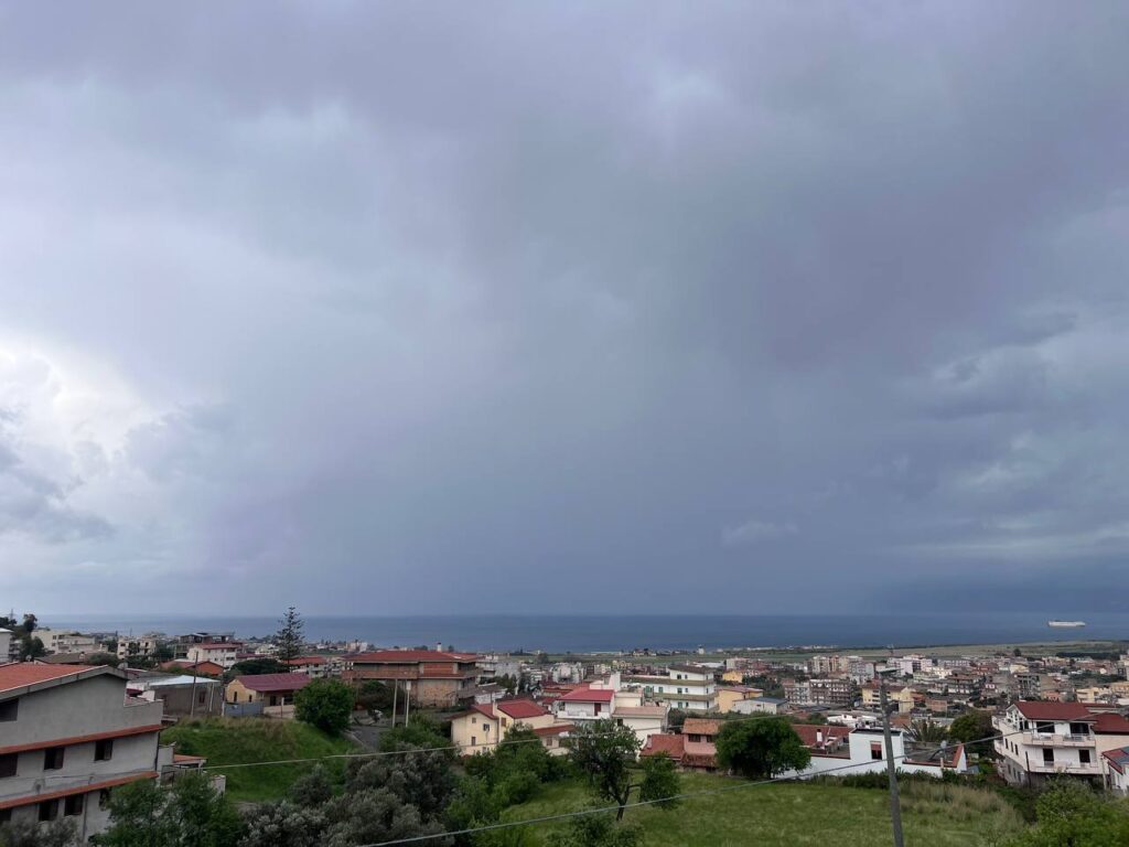 temporale stretto di messina