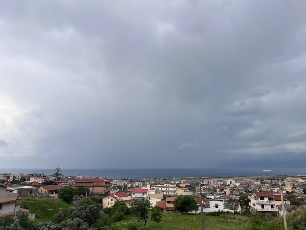temporale stretto di messina