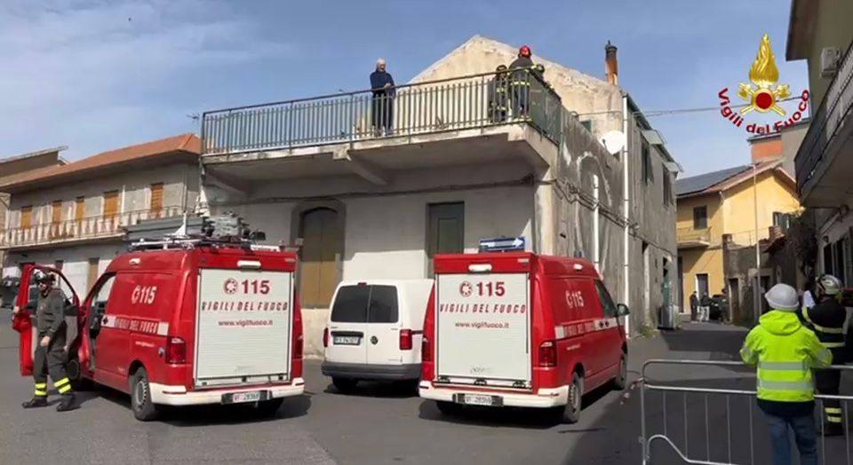 terremoto ragalna sicilia