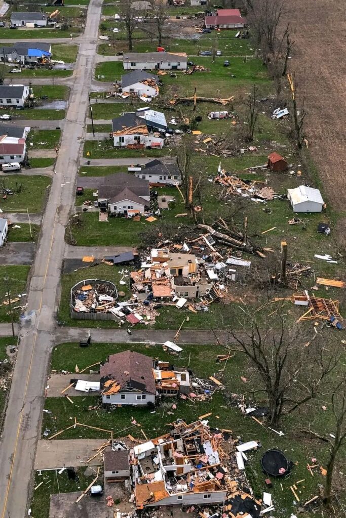 tornado indiana usa