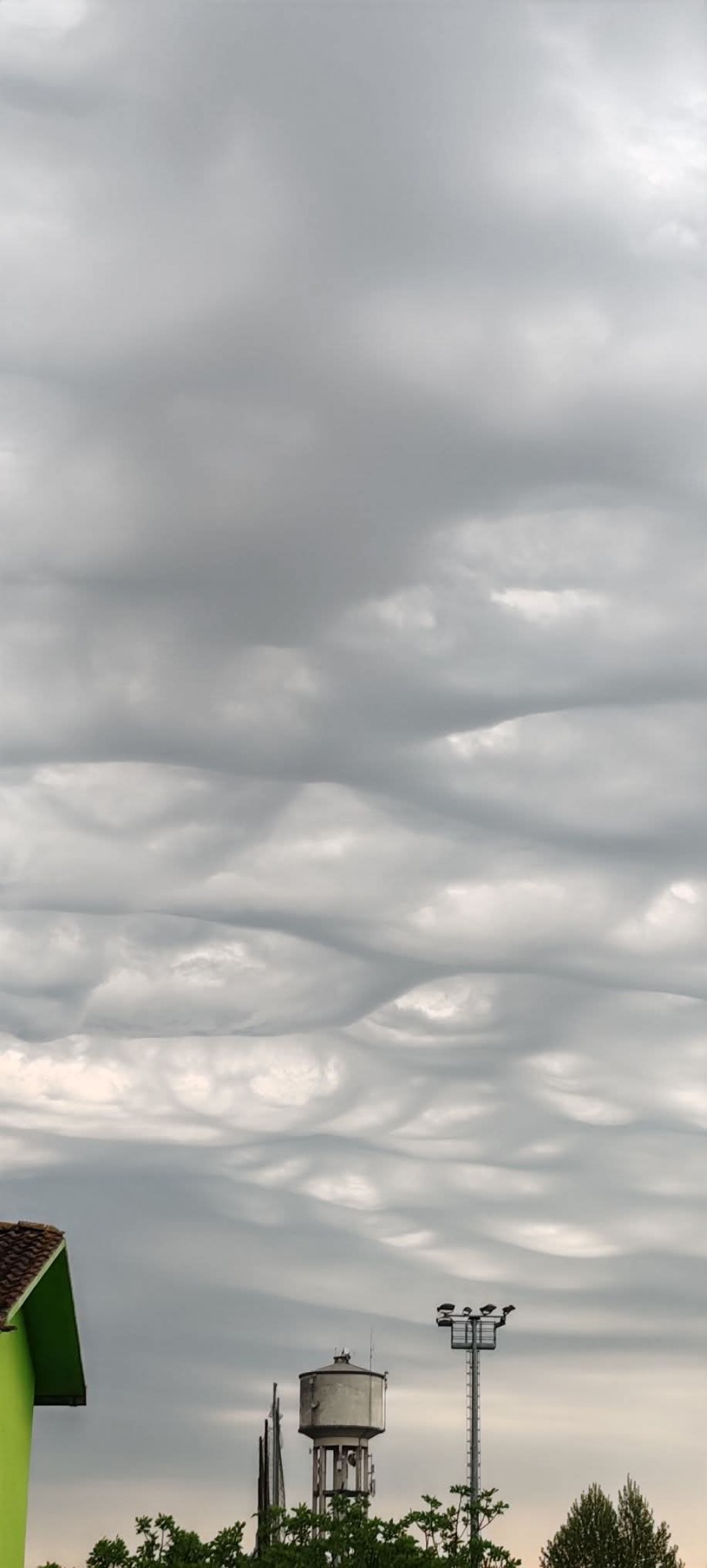 Nubi Asperitas 