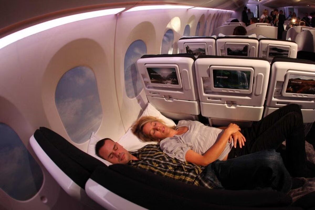 Dormire a 10.000 metri: la rivoluzione United Relax-Rox sfida il ...