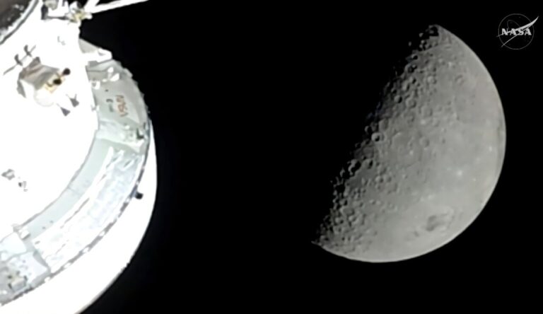 artemis II luna