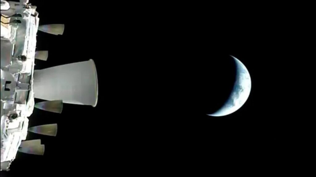 artemis II terra crescente