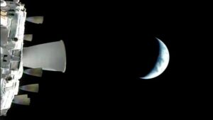 artemis II terra crescente