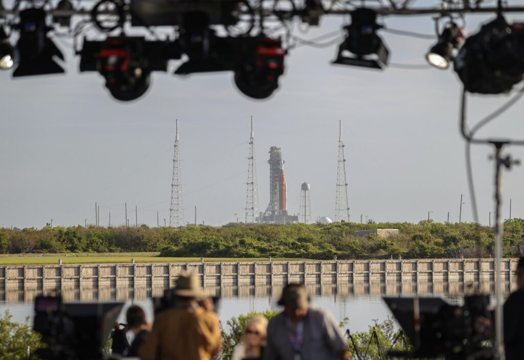 artemis sls