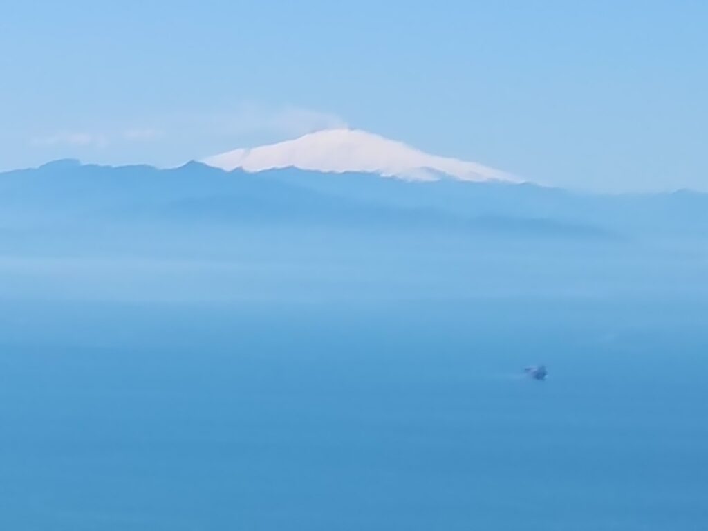 foto neve etna aspromonte monte poro 7 aprile