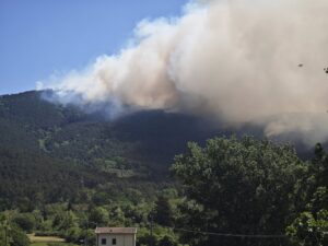 incendio monte faeta Toscana