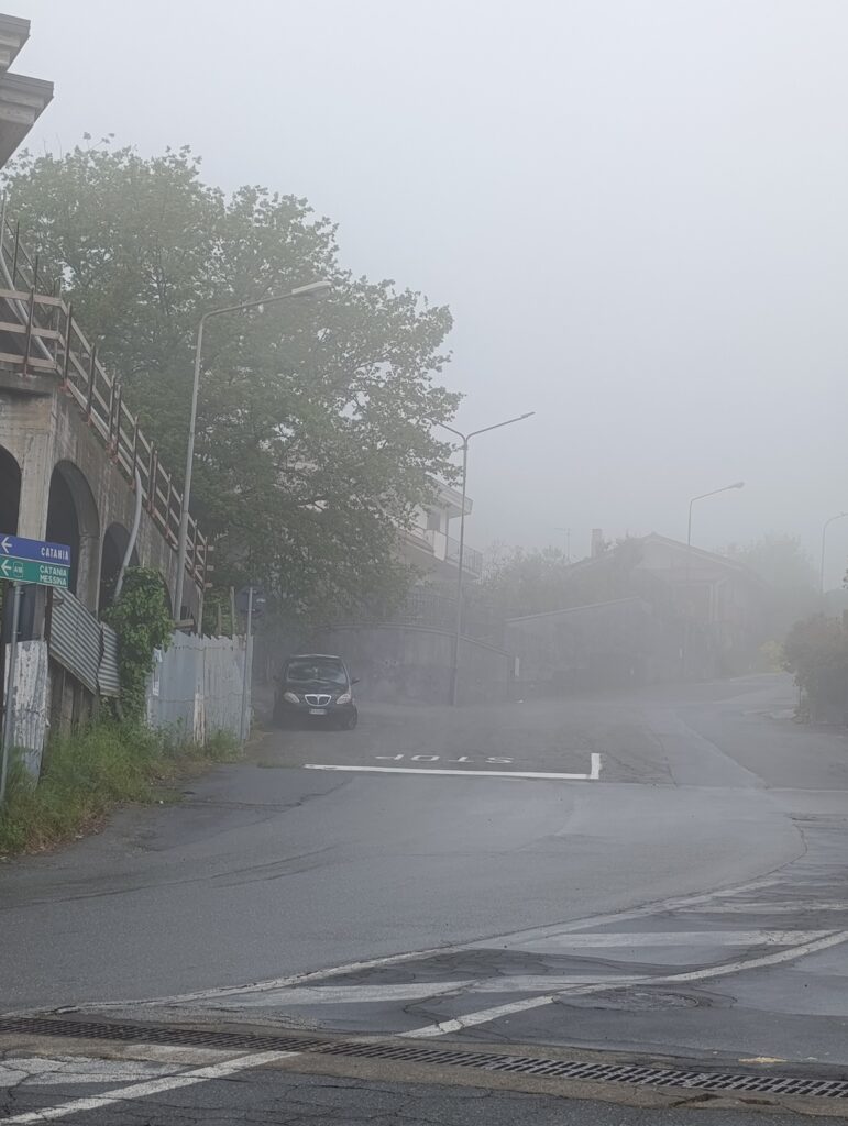 nebbia oggi paesi etnei