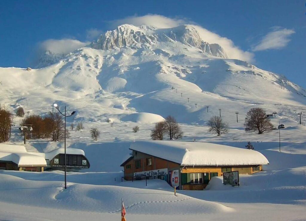 neve gran sasso 4 aprile 2026