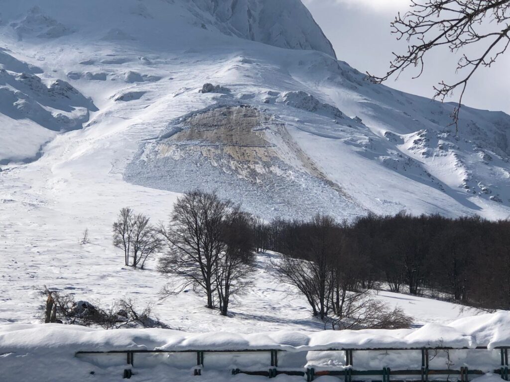 neve gran sasso 4 aprile 2026