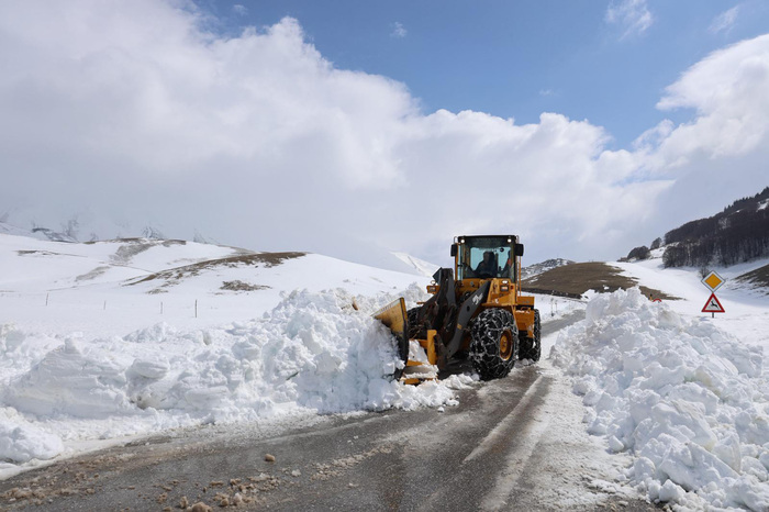 neve marche umbria