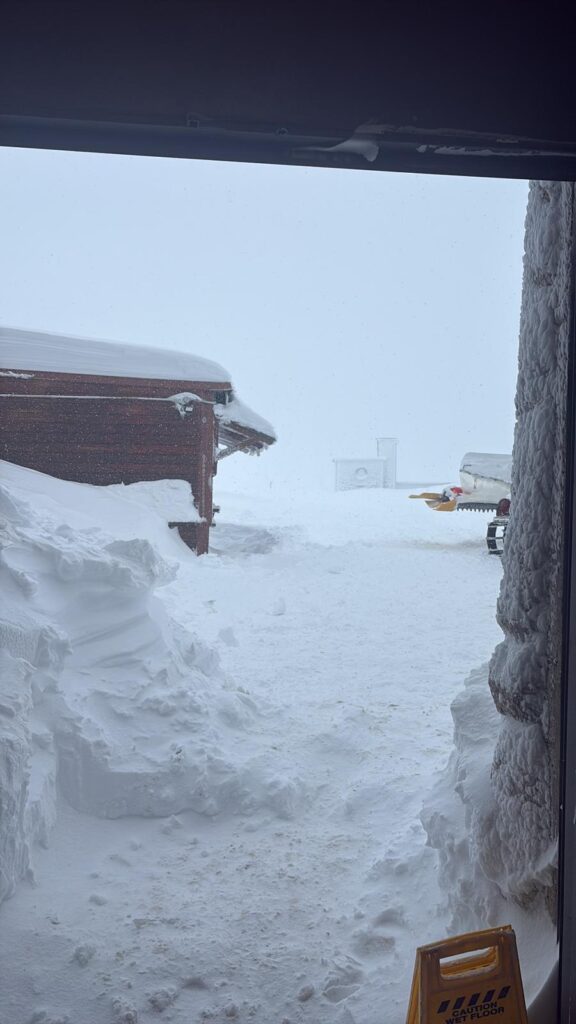 neve record 5 aprile 2025 Ostello Campo Imperatore