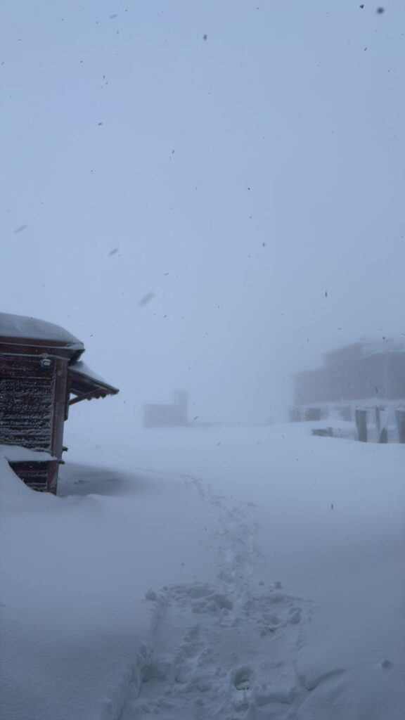 neve record 5 aprile 2025 Ostello Campo Imperatore